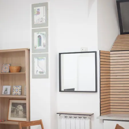 Ludovisi Seminterrato Loft Lägenhet *